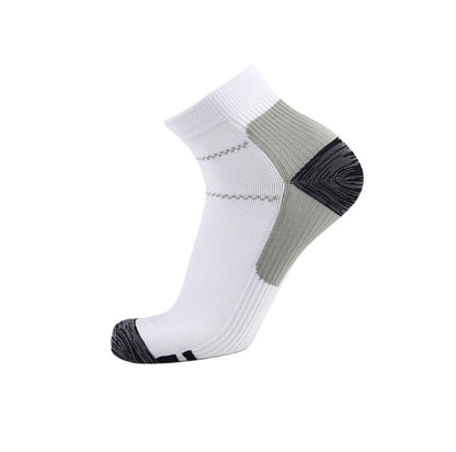Vit ankelstrumpa med grå och svarta elastiska stödjande zoner.