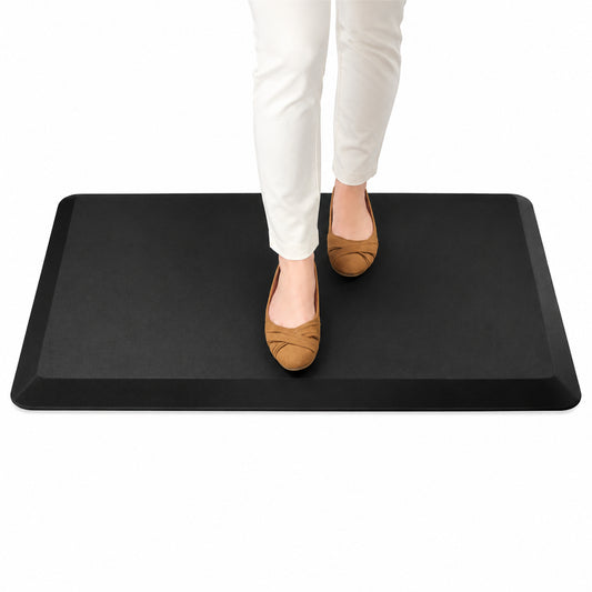 Ergonomisk ståmatta som avlastar fötter och ben vid stående arbete.