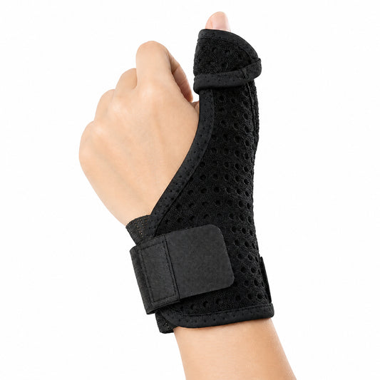 Tumortos med justerbar handledsrem som stabiliserar tummen, avlastar tumbleden och ger stöd vid smärta eller skada.